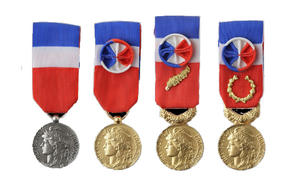 La Monnaie de Paris . Quatre médailles frappées pour la Savoie