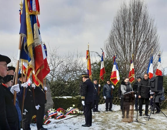 Ce 20 janvier 2023, Yves Le Breton, préfet, élus et associations commémoratives rendent hommage à Richard Andrès et Léon Bouvard, deux resistants espagnols tués par les soldtas allemands le 18 janvier 1944